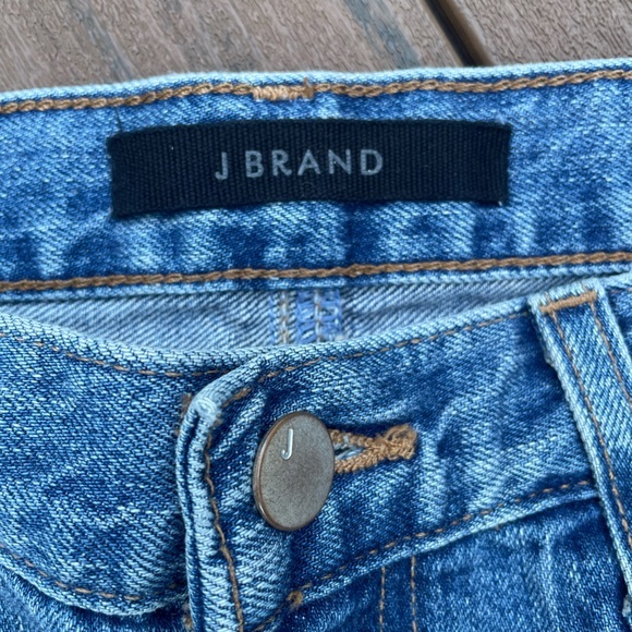 J Brand Tate distressed Boyfriend jeans - Picture 4 of 10